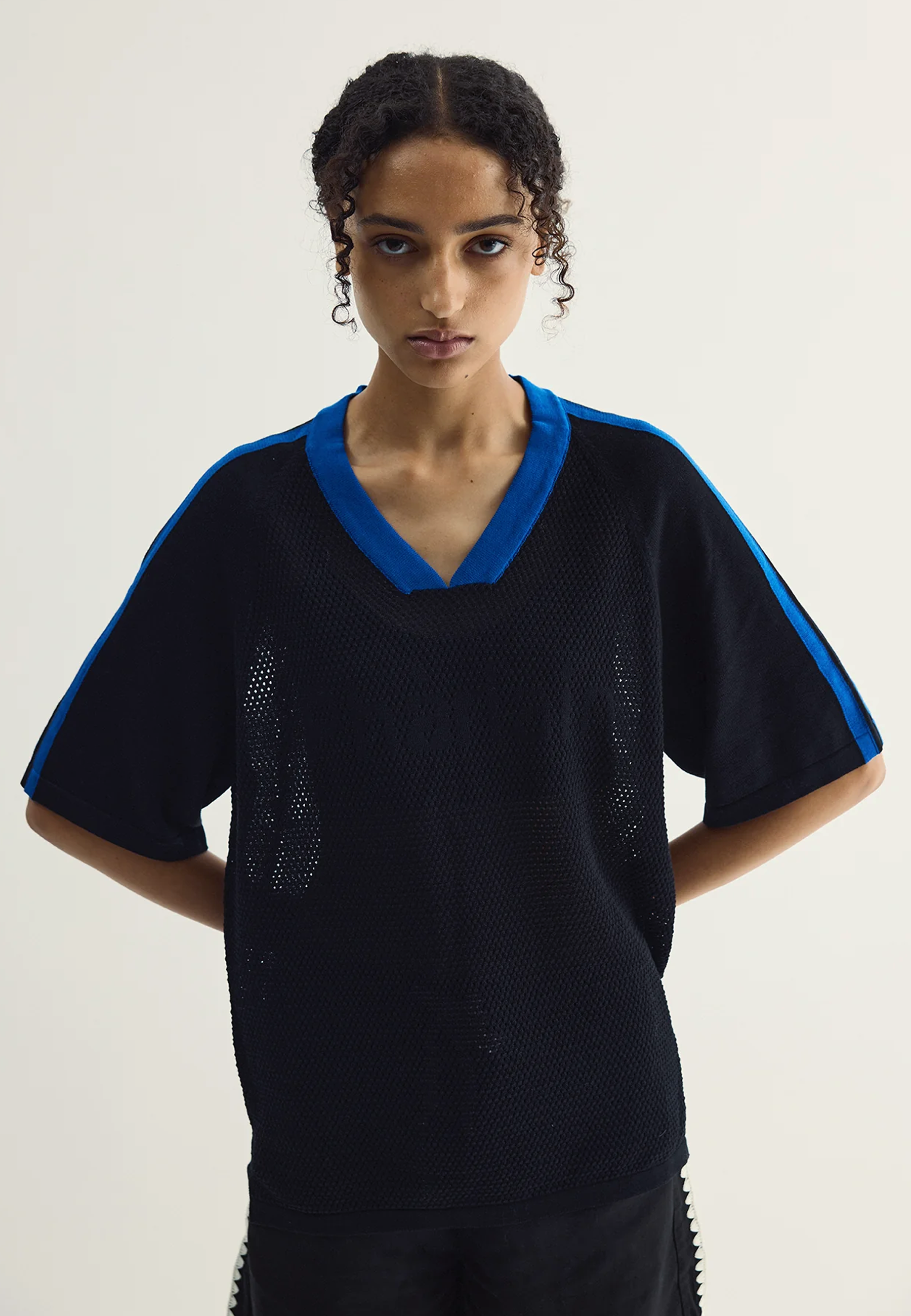 Game Top - Black/Cobalt