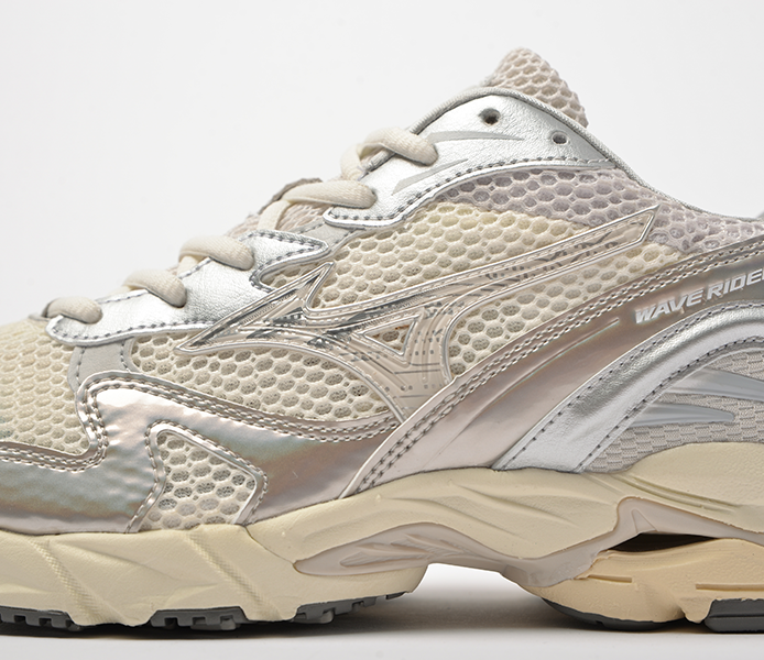 Wave Rider 10 - Snow White/White Sand/Nimbus Cloud