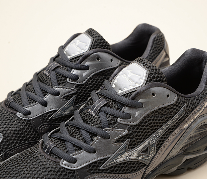 Wave Rider 10 - Black Sand/Black Sand/Metallic Grey