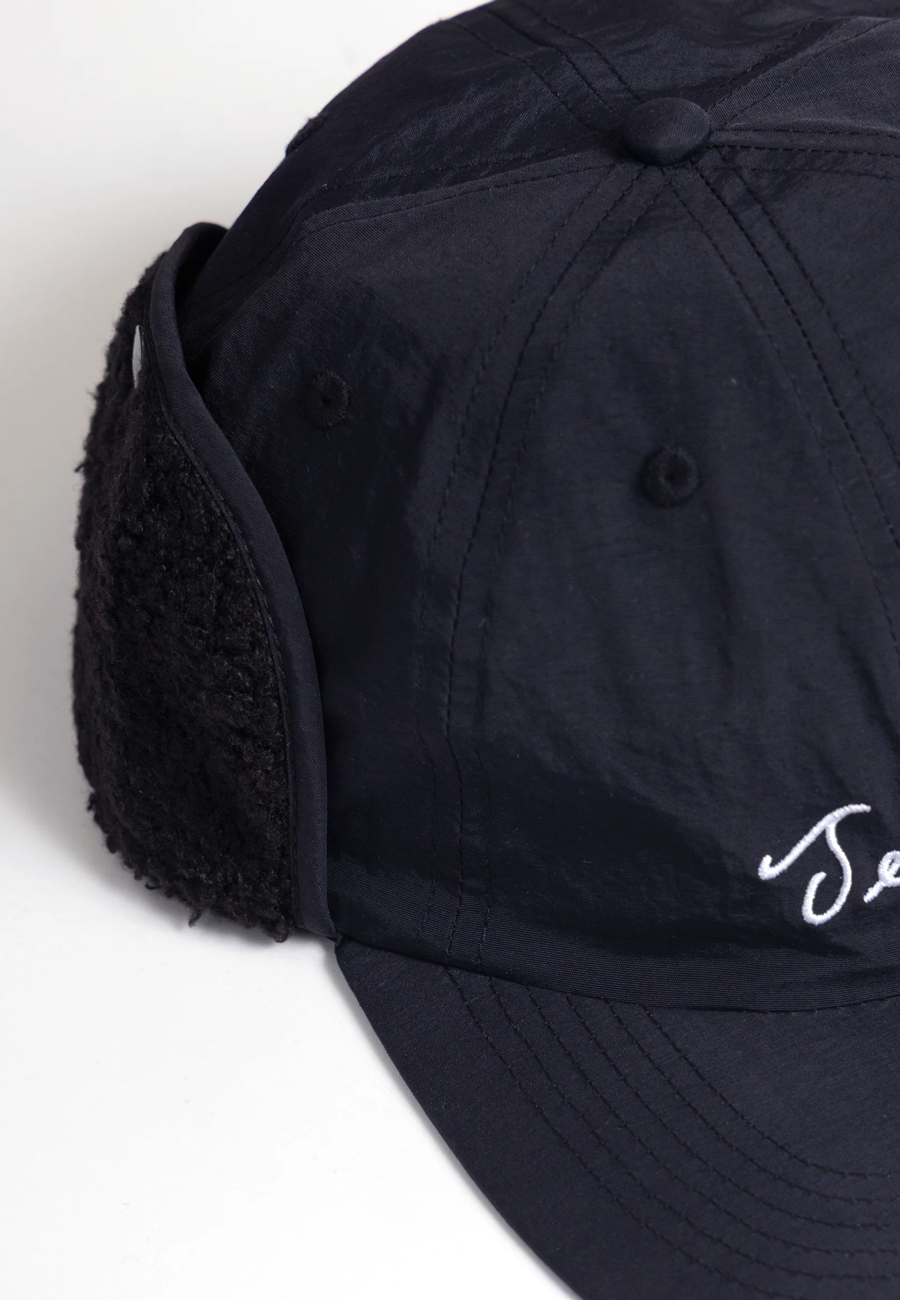 Script Trapper Hat - Black