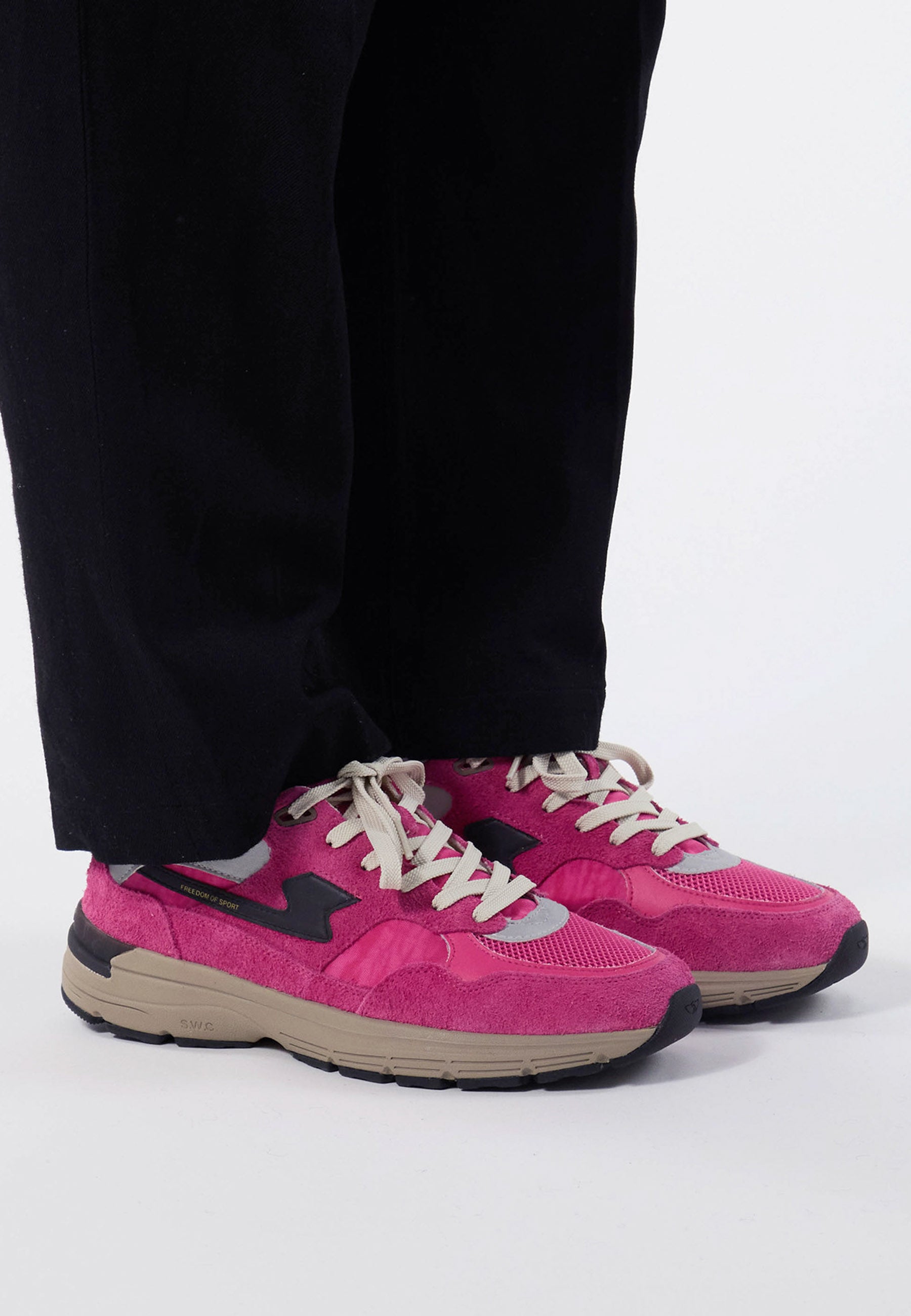 Amiel S-Strike Geo-Merged - Loveless