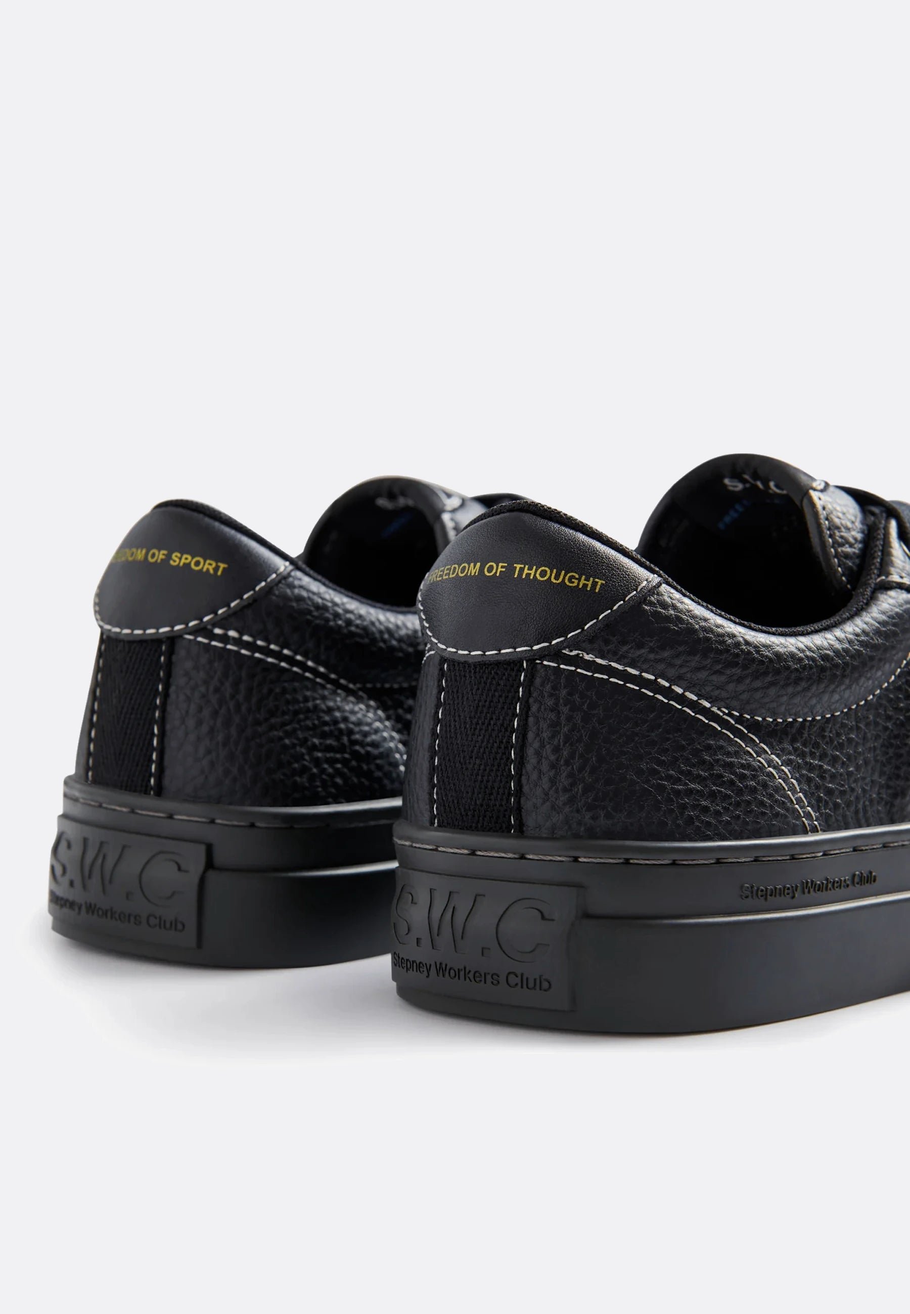 Dellow 02 Tumbled Leather - Black