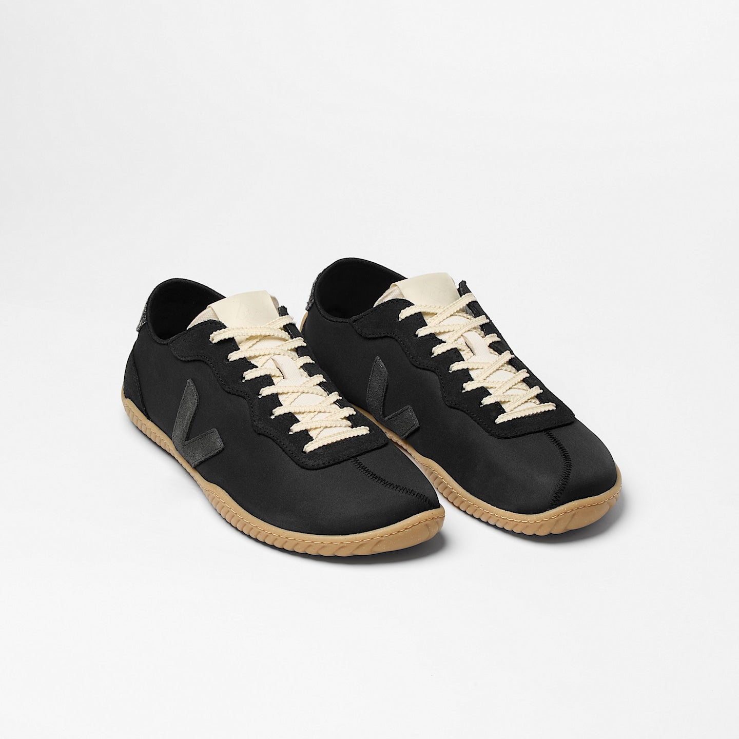 Veja x Baserange Jitsu Nolyn - Black