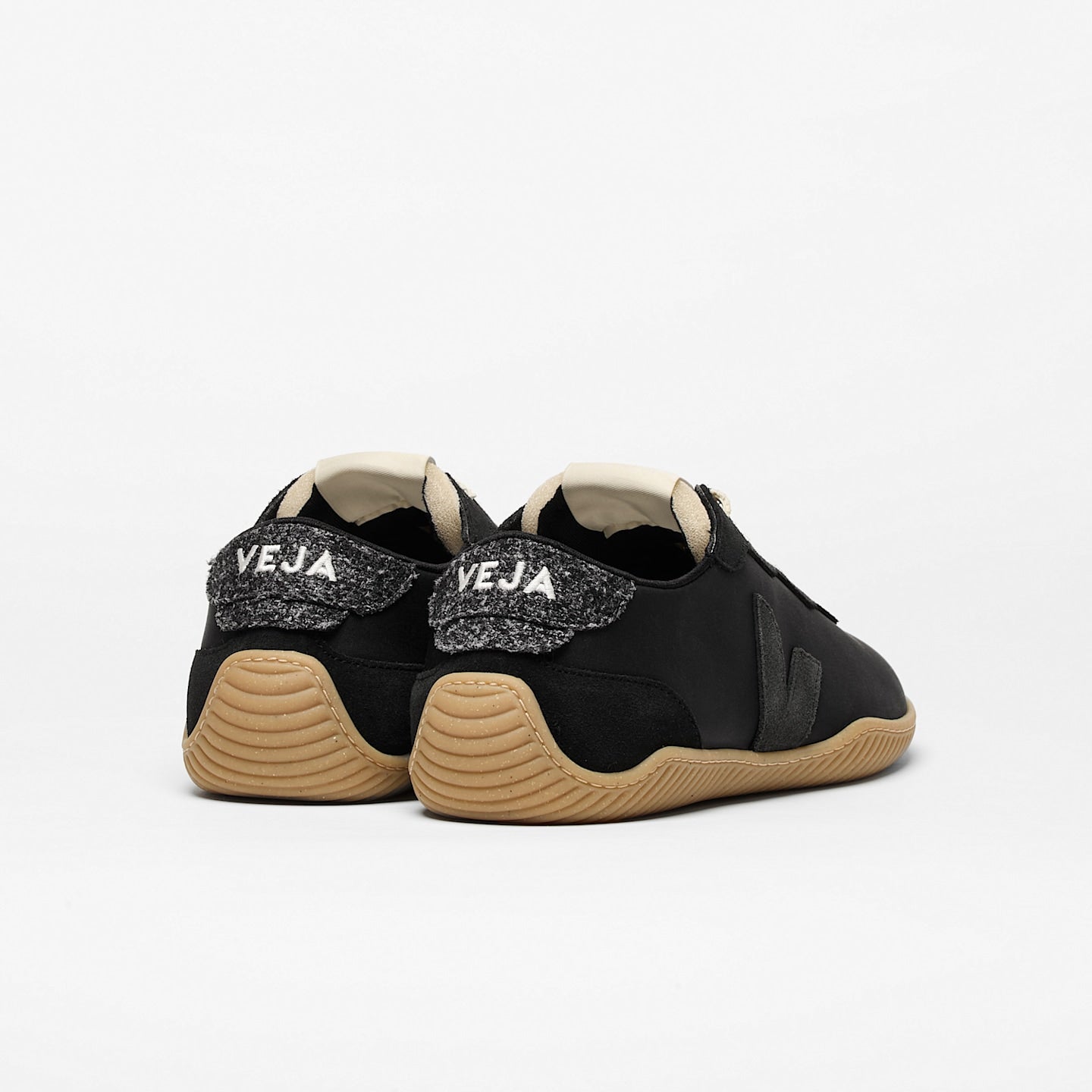 Veja x Baserange Jitsu Nolyn - Black