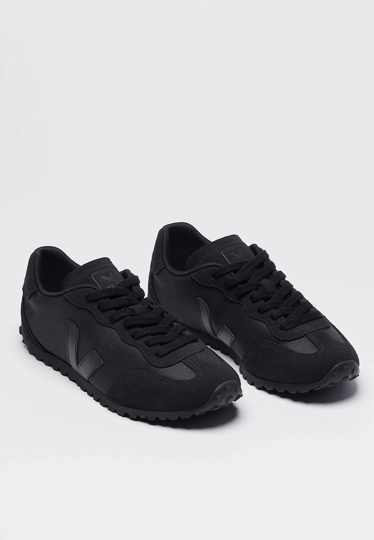 GT Nolyn - Full Black