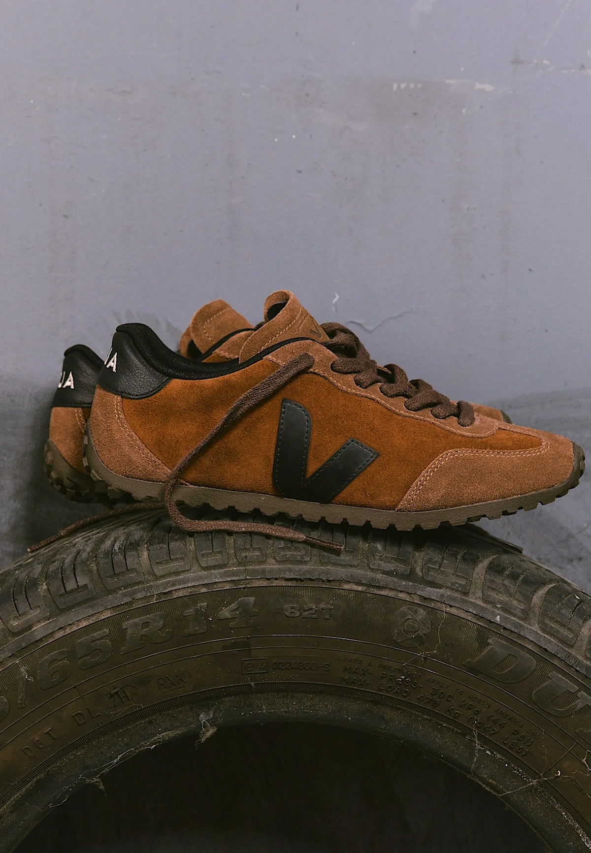 GT Suede - Cognac/Black
