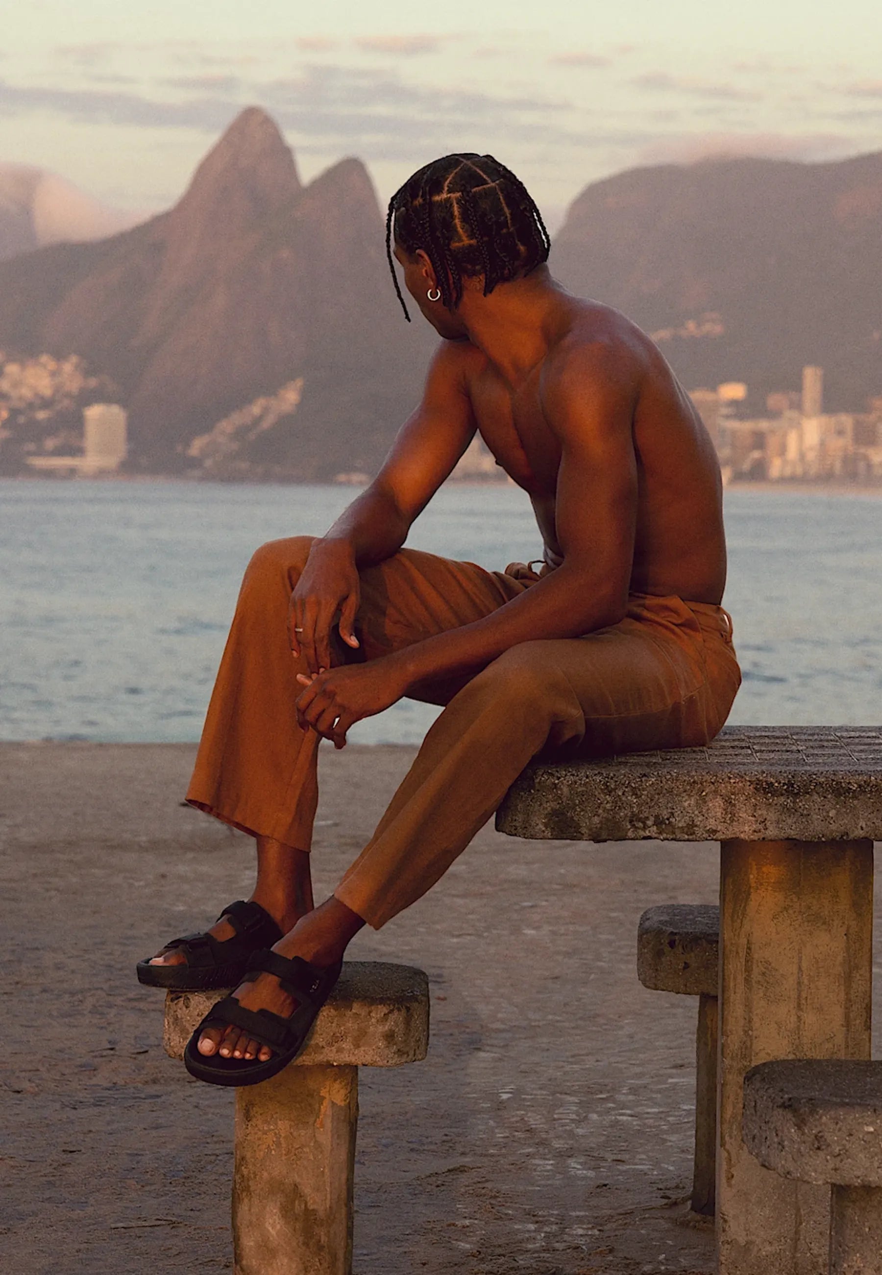 Arpoador Suede - Black