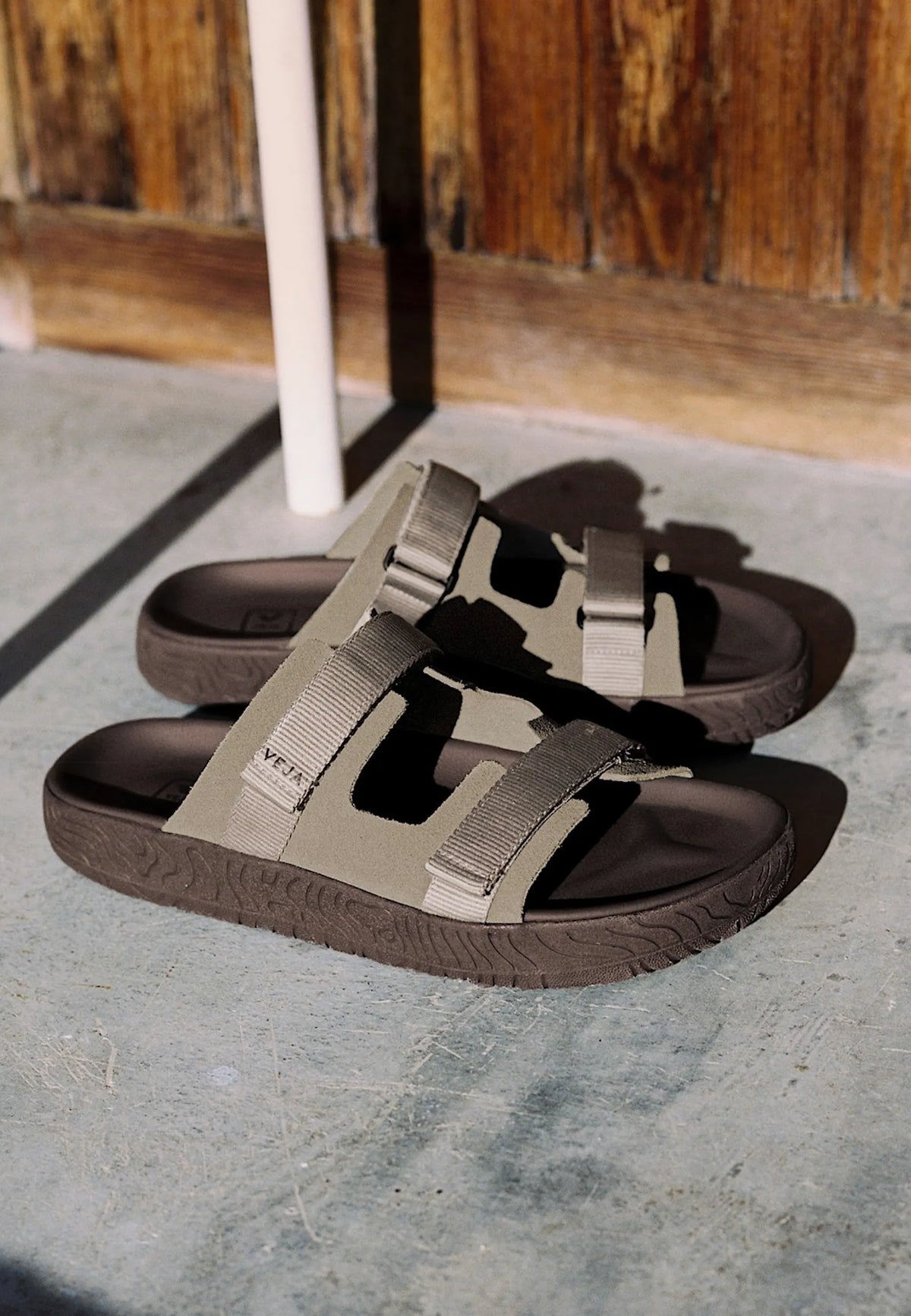 Arpoador Suede - Taupe/Falcon