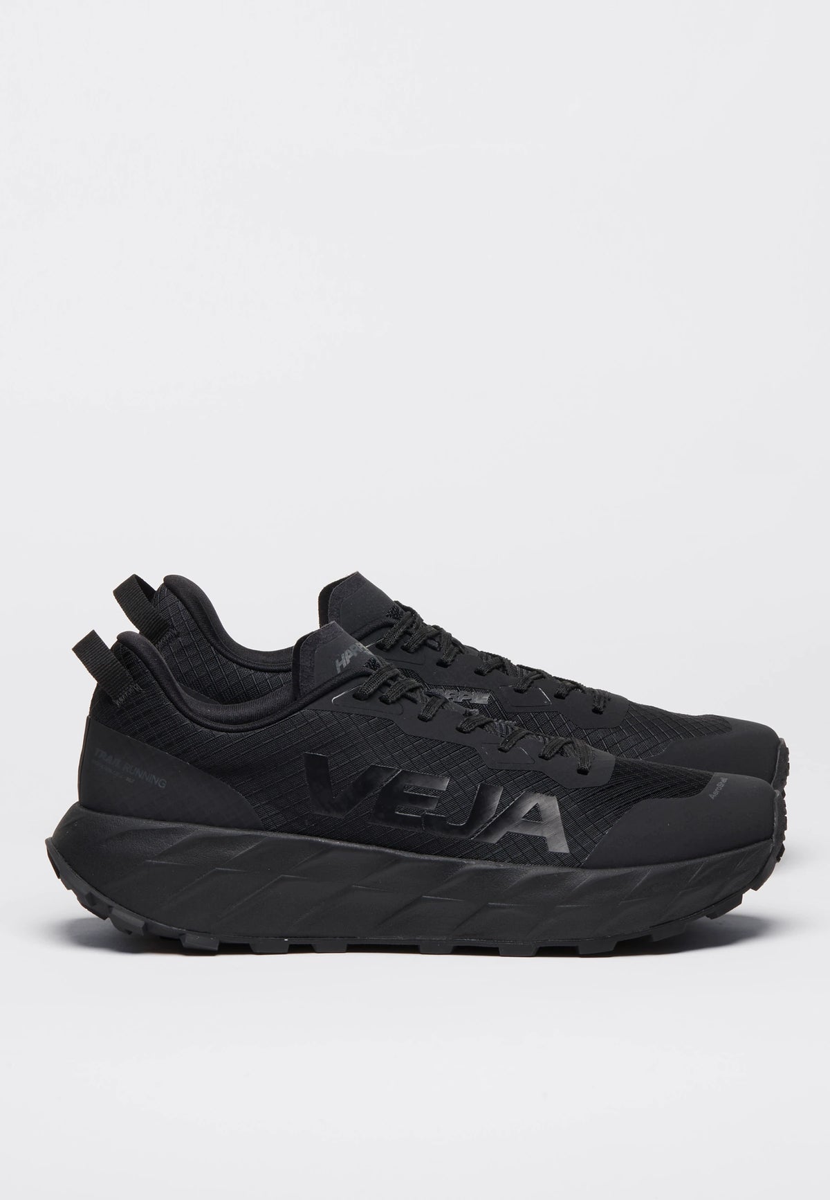Harpie Trail Aeroshell - Eagle/Black