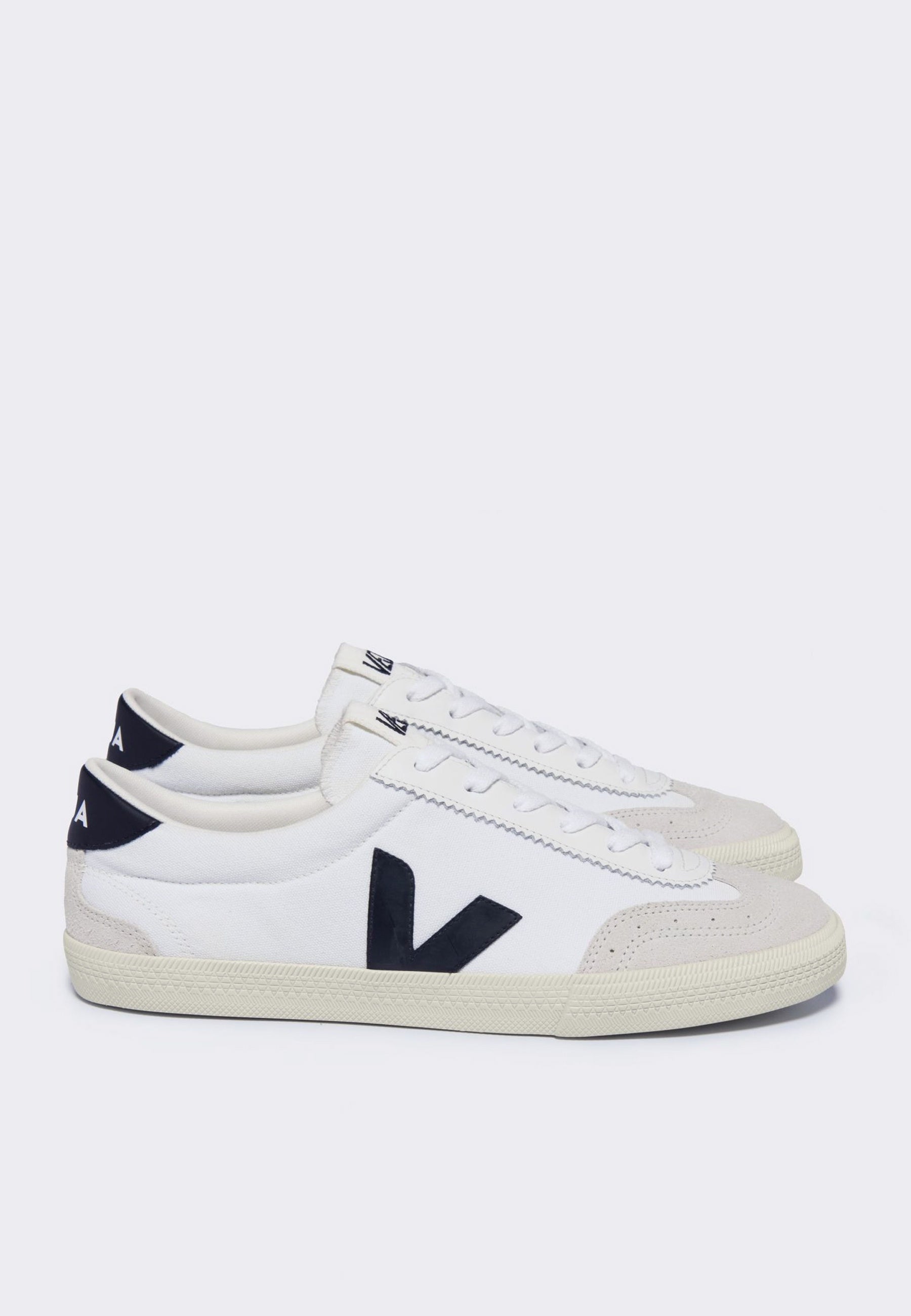 Volley Canvas - White/Black