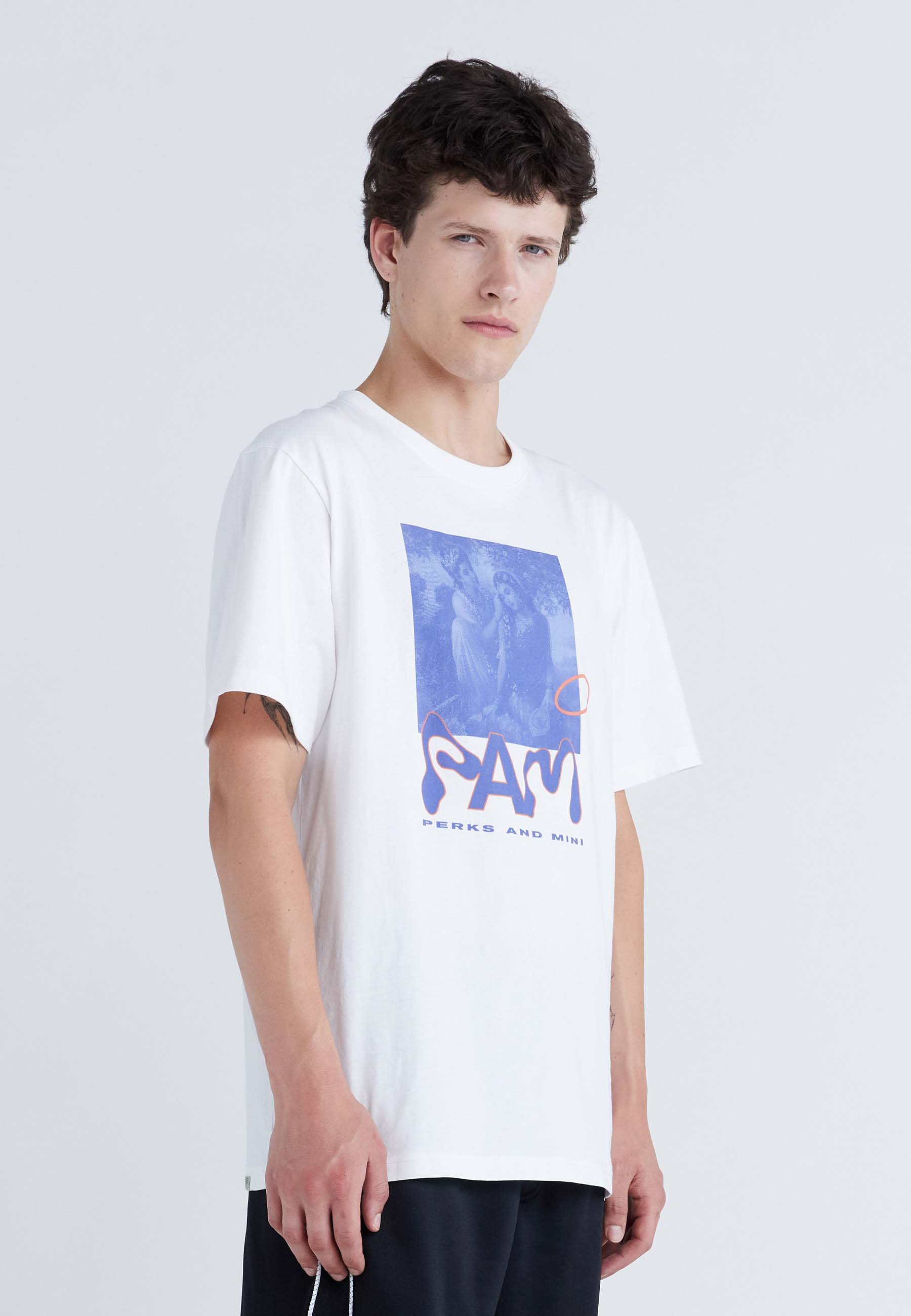 Hugs T-Shirt - White