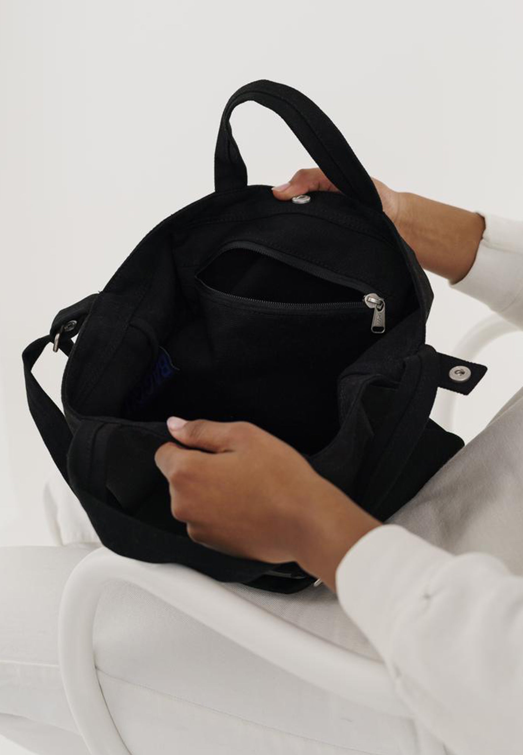 Horizontal Duck Bag - Black