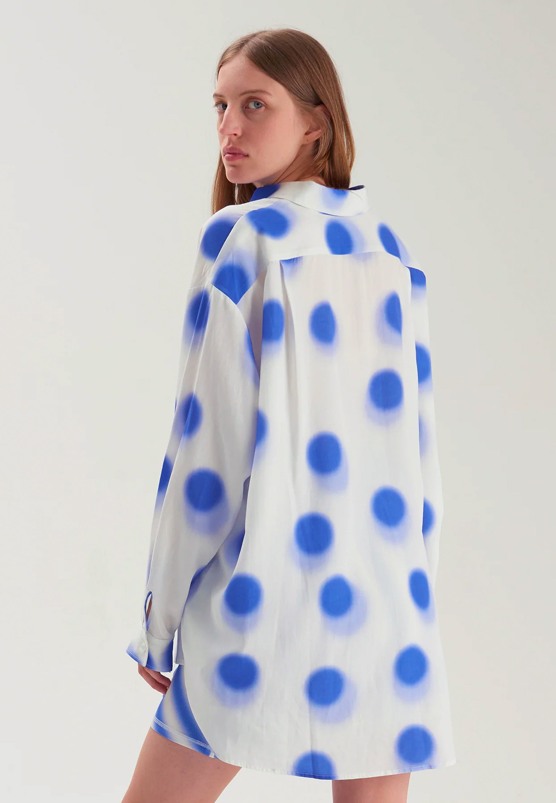 Oversized Business Shirt - White/Blue Spot