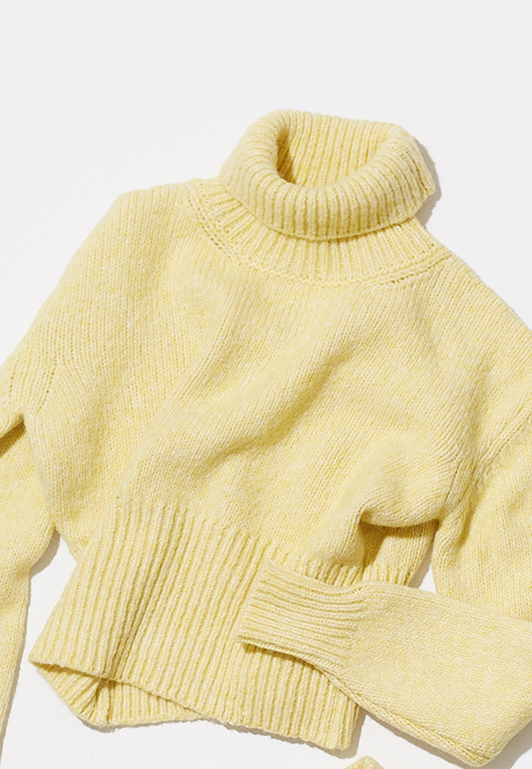 Sofia Knit - pastel yellow