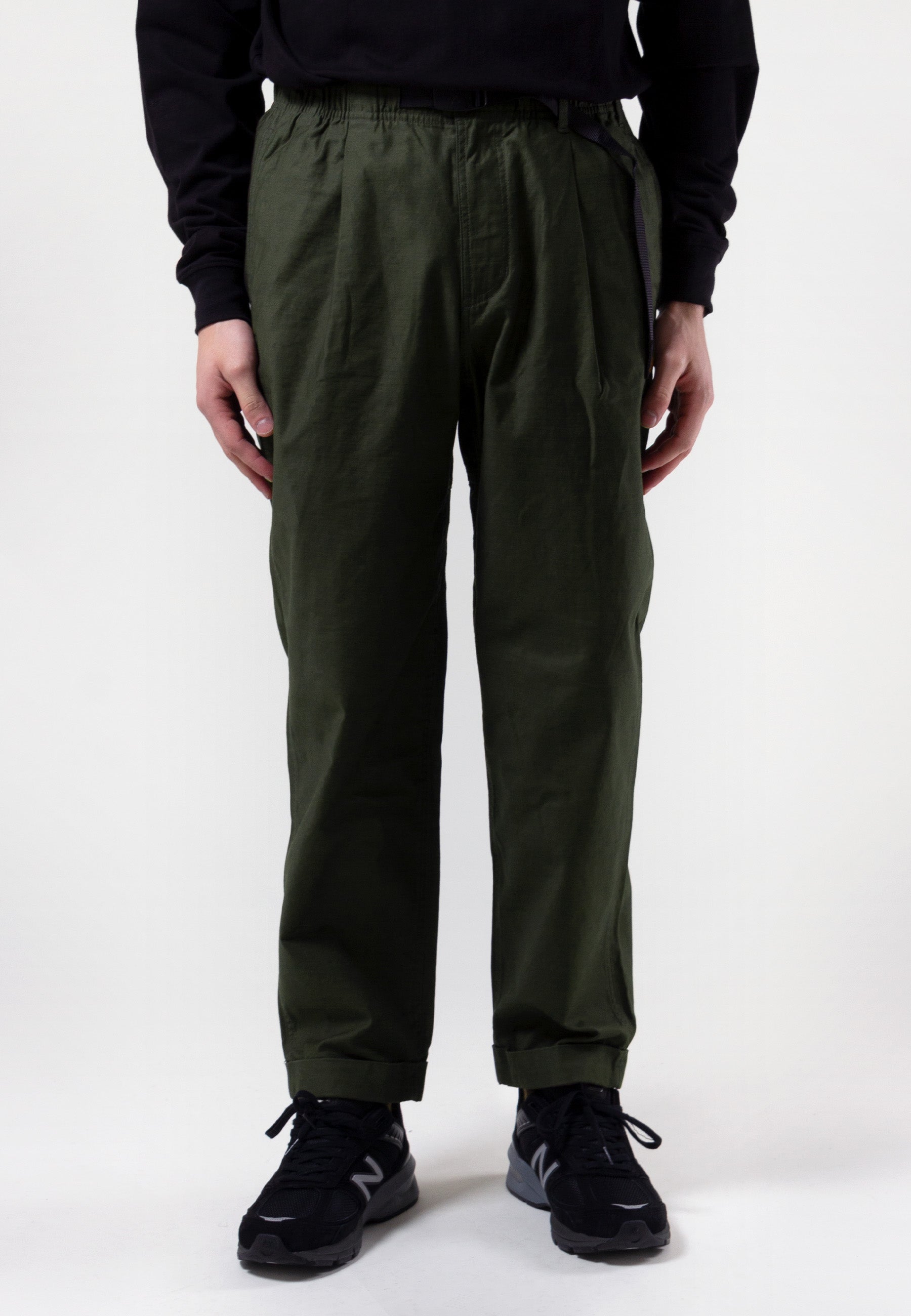 Tuck Tapered Back Satin - deep olive