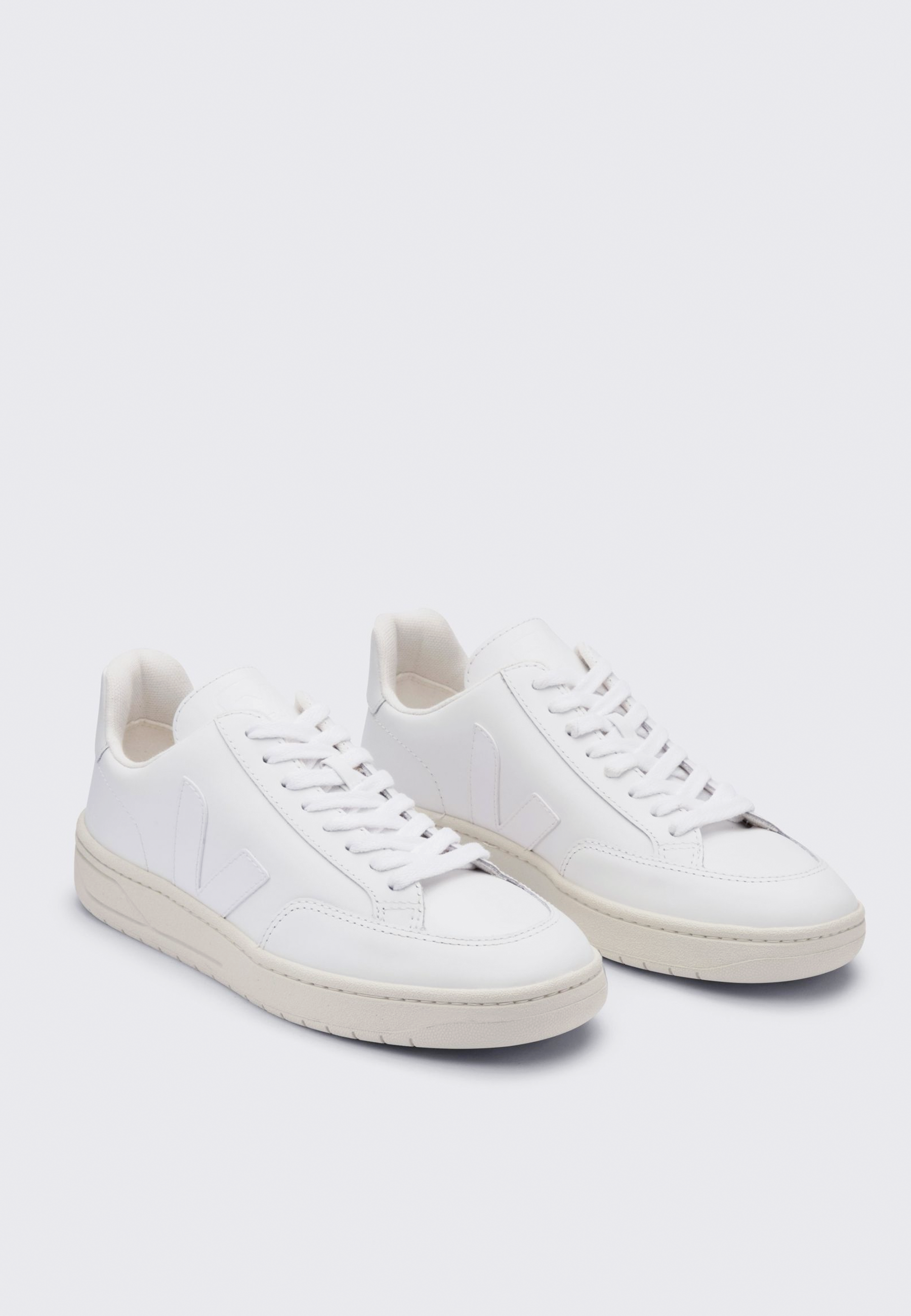 V-12 Leather - Extra White