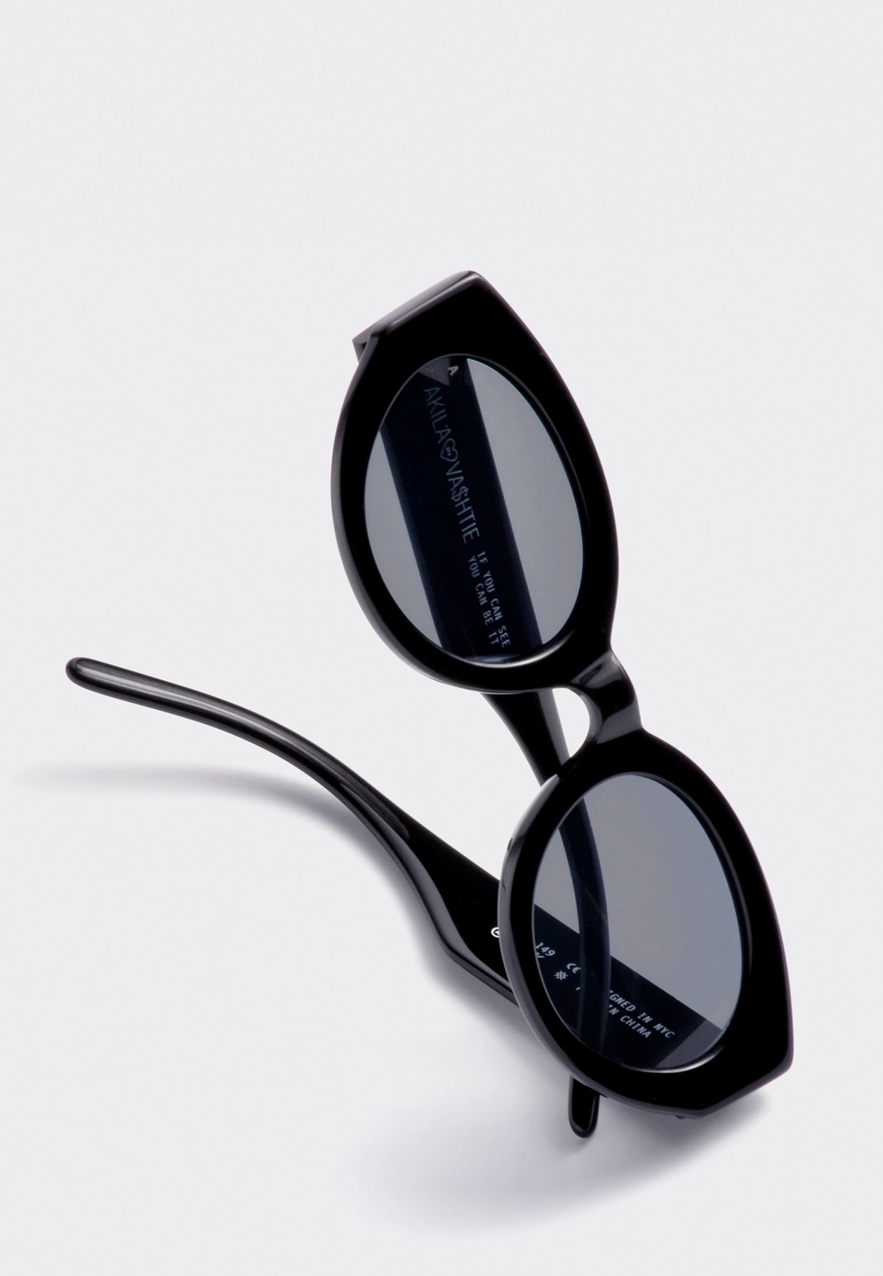 X Vashtie Abstract Sunglasses - Black/Black