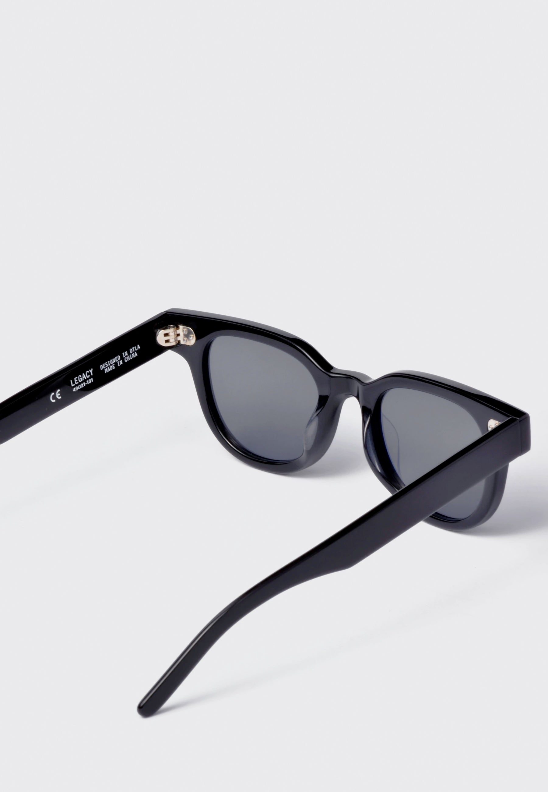 Legacy Sunglasses - Black/Black