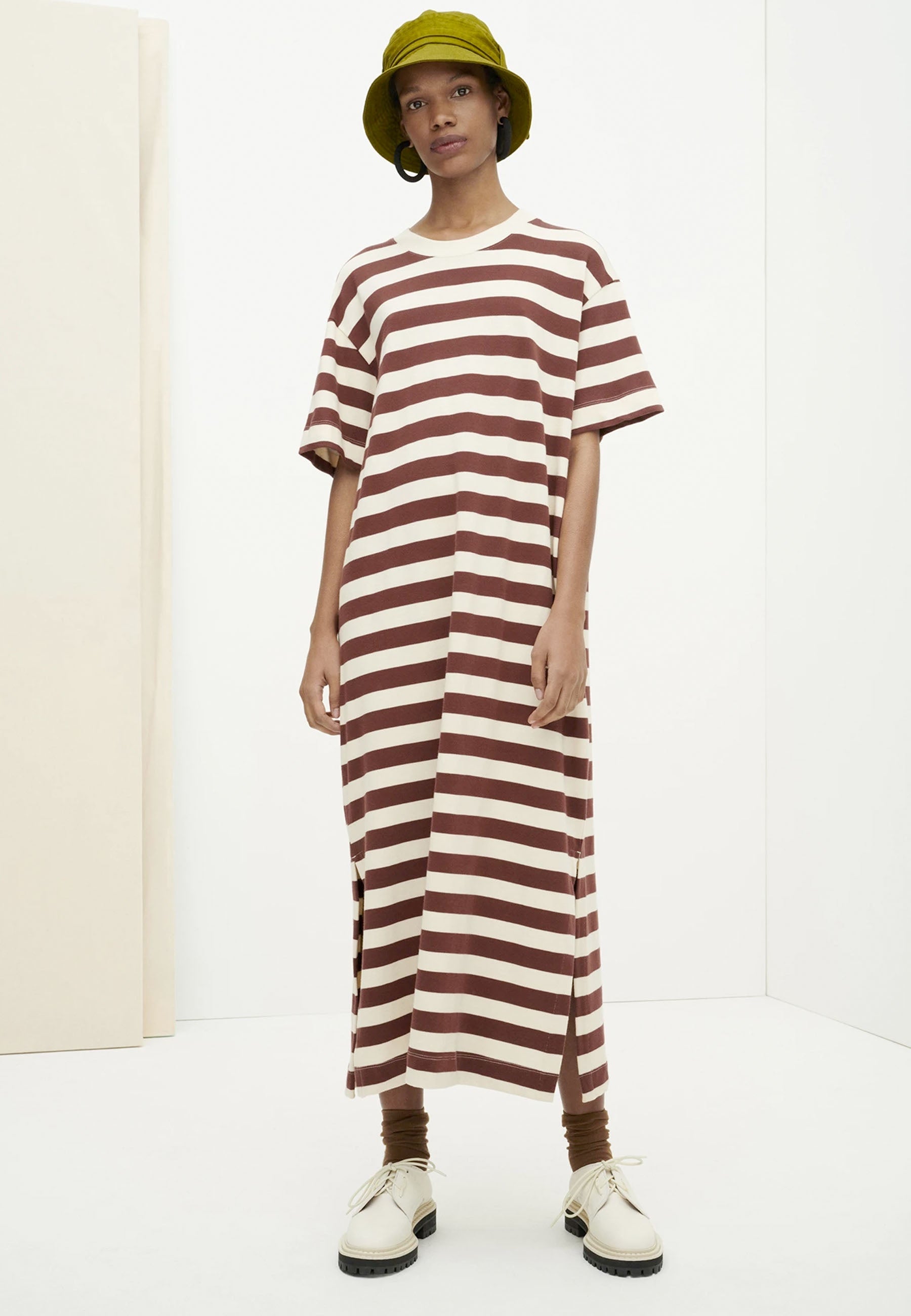 Building Block Long T-Shirt Dress - mahogany stripe