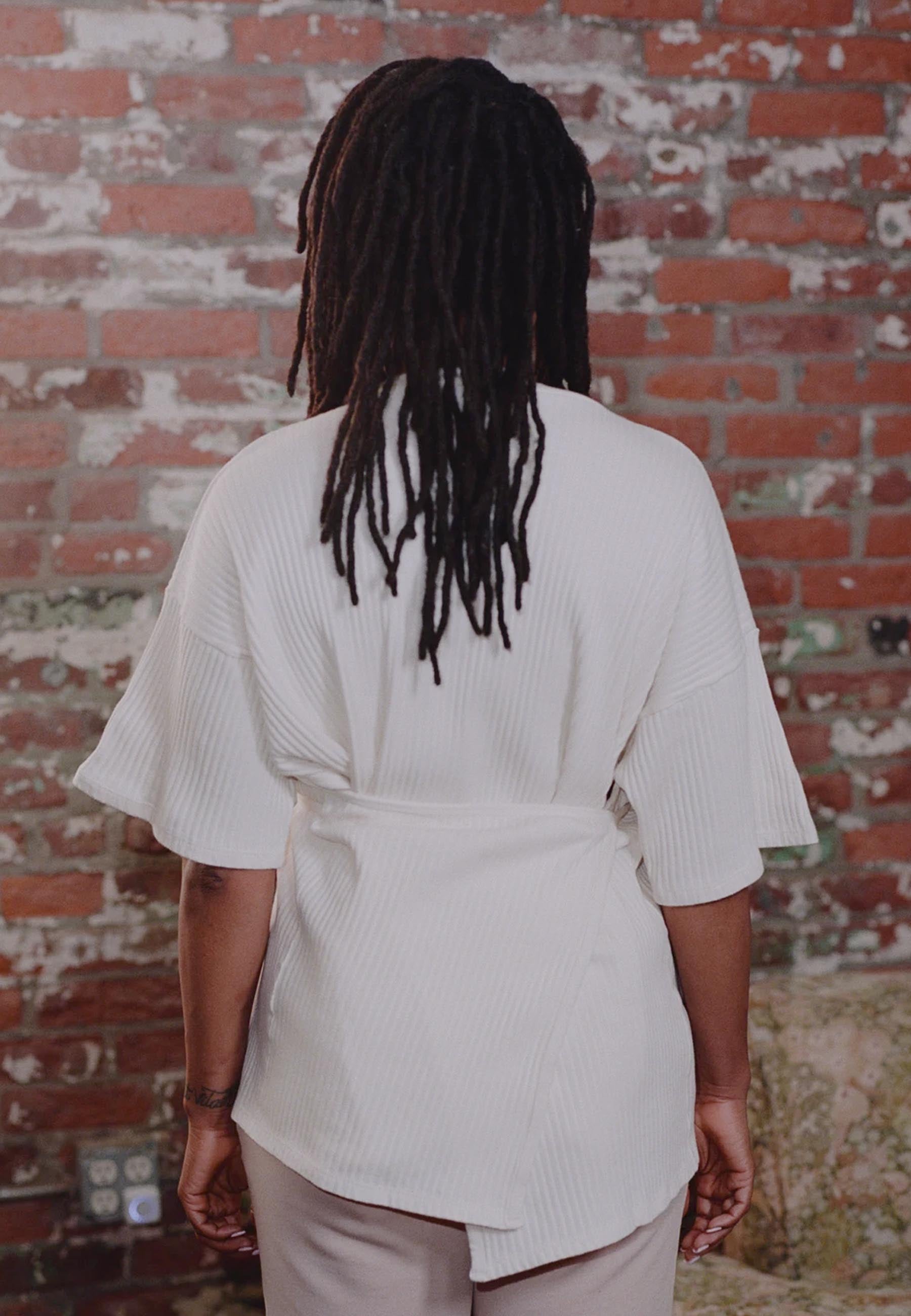 baserange Shaw Tee Fleece RIB

オフホワイトXS Shaw Tee Shirt in Off white | Organic cotton fleece | Baserange