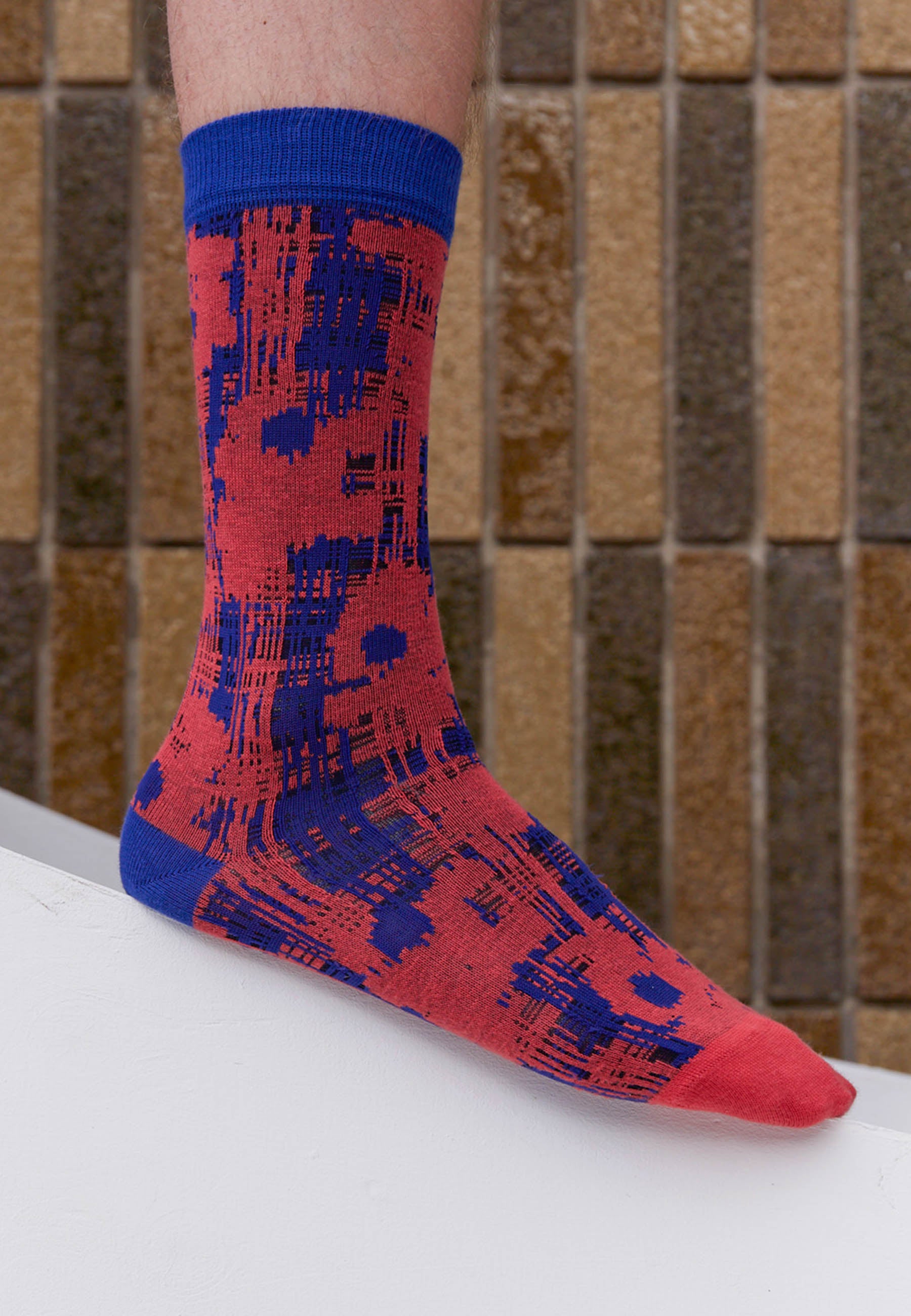 Flower Check Socks - orange/blue flowers