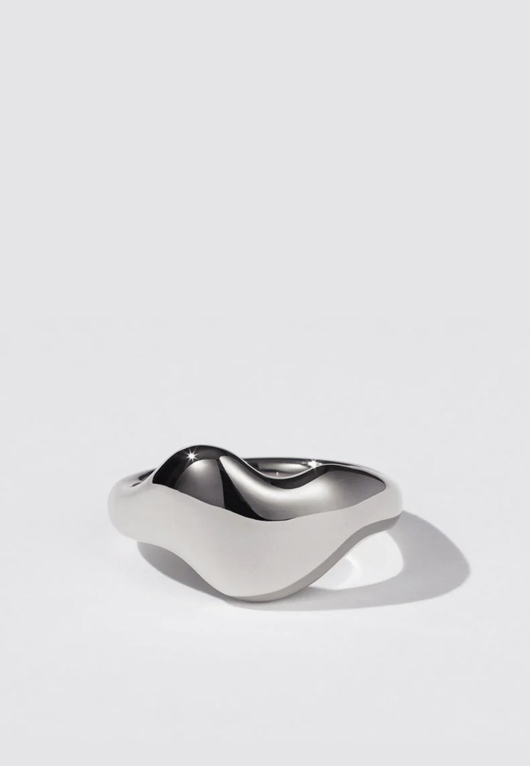 Lava Heart Band Ring - Silver