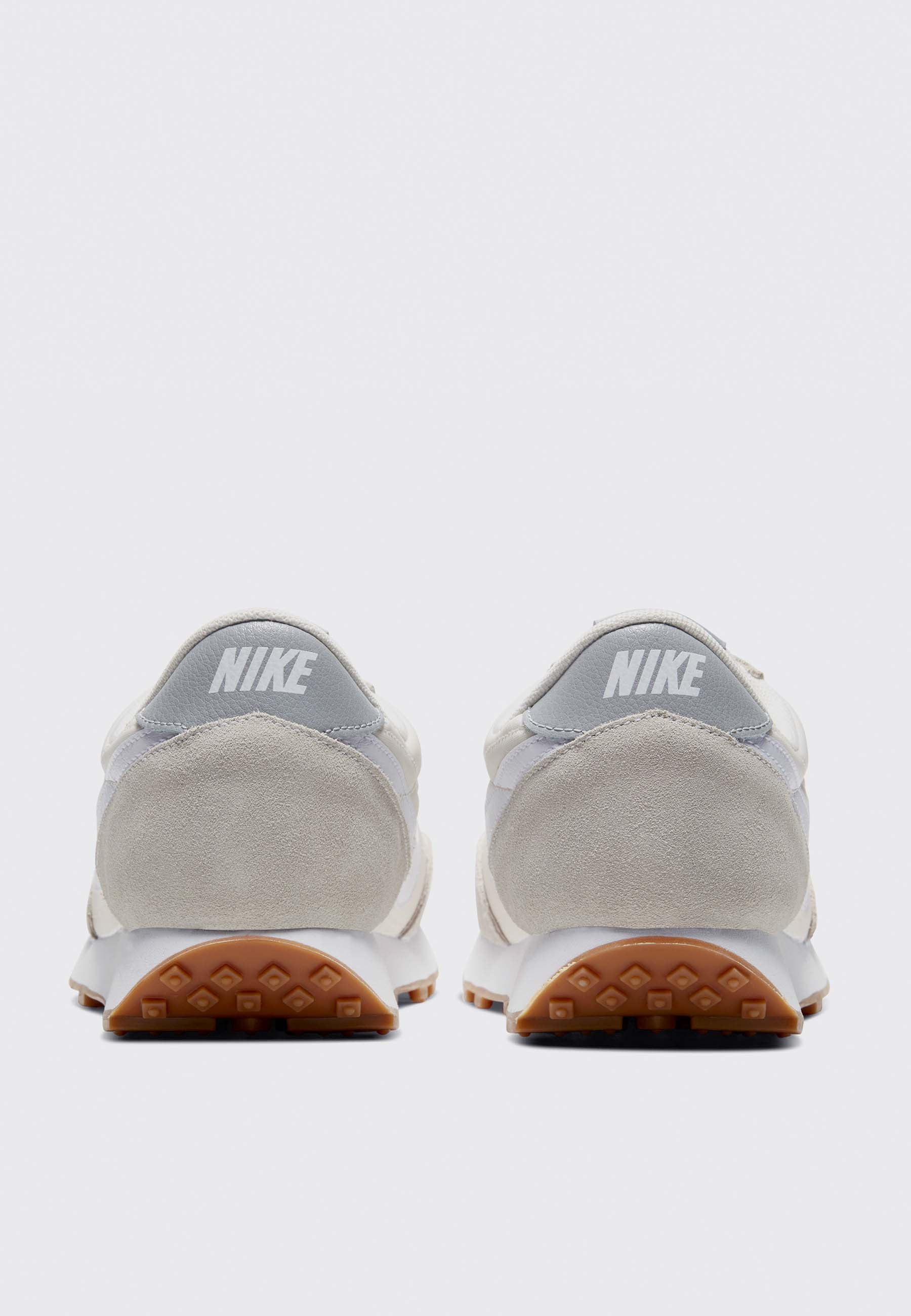 women's nike daybreak pale ivory