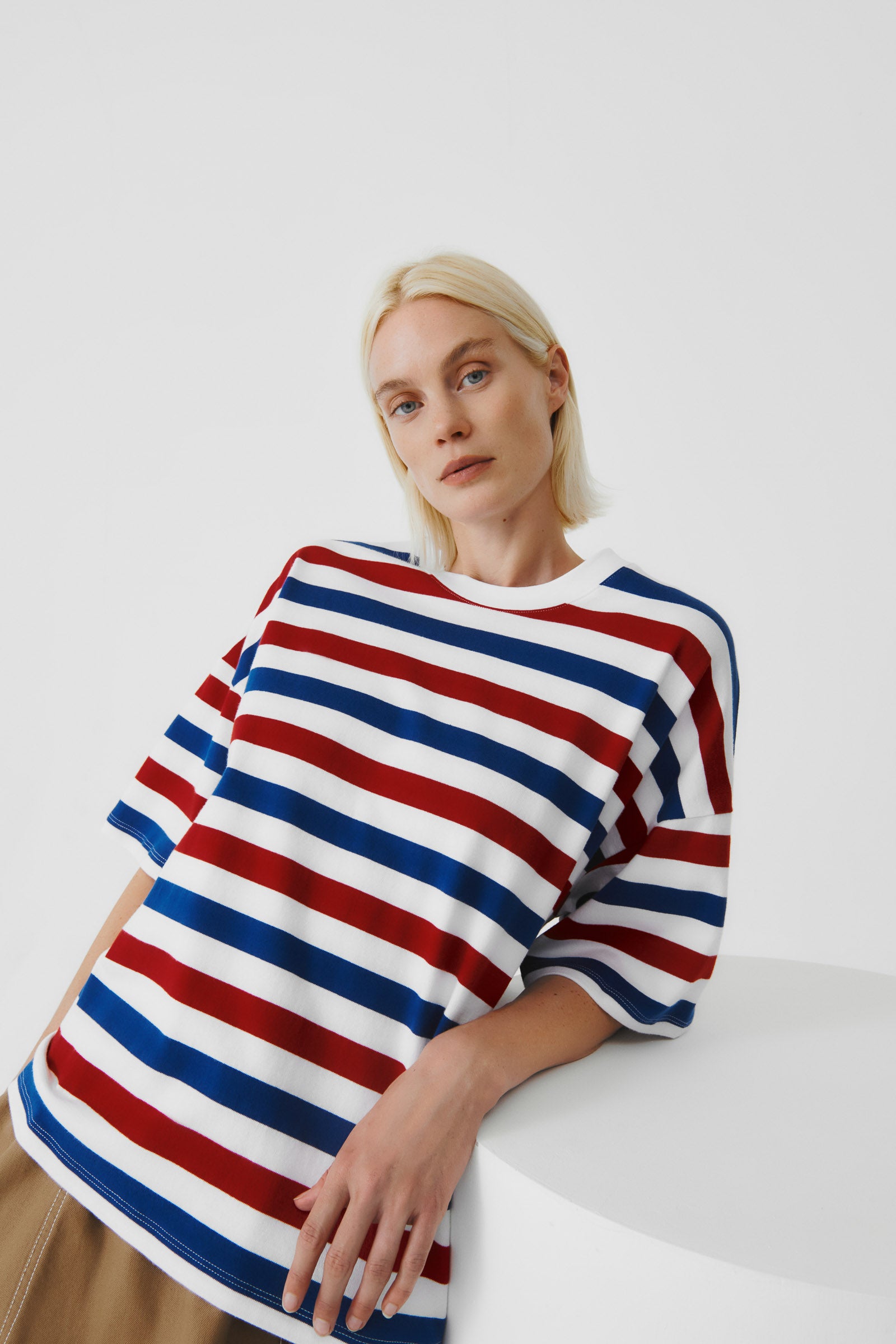 Oversized Boxy T-Shirt - red blue stripe